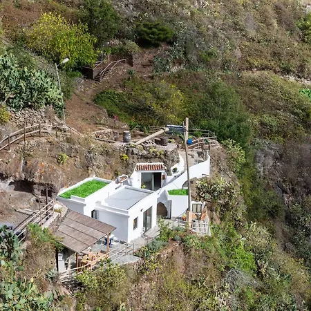 Holiday home #1 Cave House Anaga, Unique Stay, Mountains And Private Sauna, *
