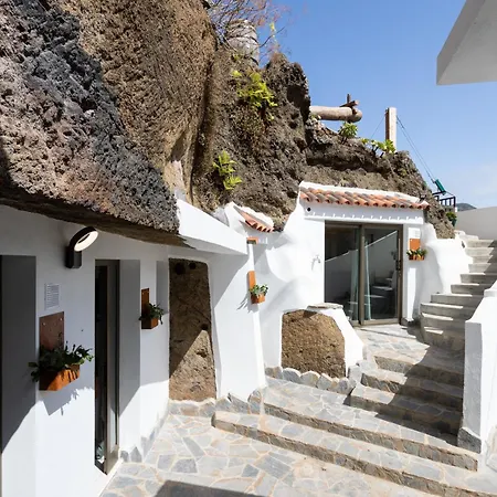 בית נופש #1 Cave House Anaga, Unique Stay, Mountains And Private Sauna,