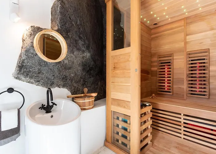 Vakantiehuis #1 Cave House Anaga, Unique Stay, Mountains And Private Sauna, Los Pinos