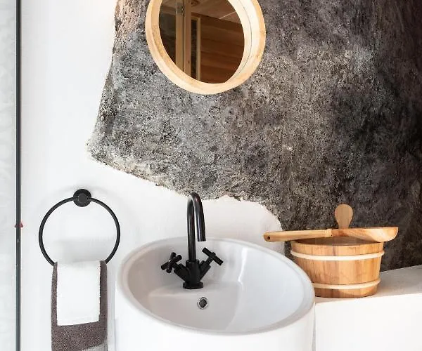 Vakantiehuis #1 Cave House Anaga, Unique Stay, Mountains And Private Sauna, *